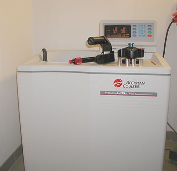 AUC ProteomeLab XL-I